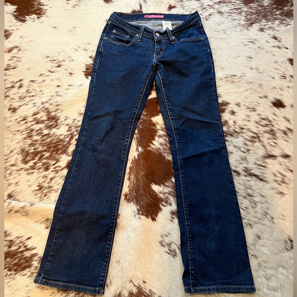 Levi’s women’s 7M length 29” stretch curvy fit